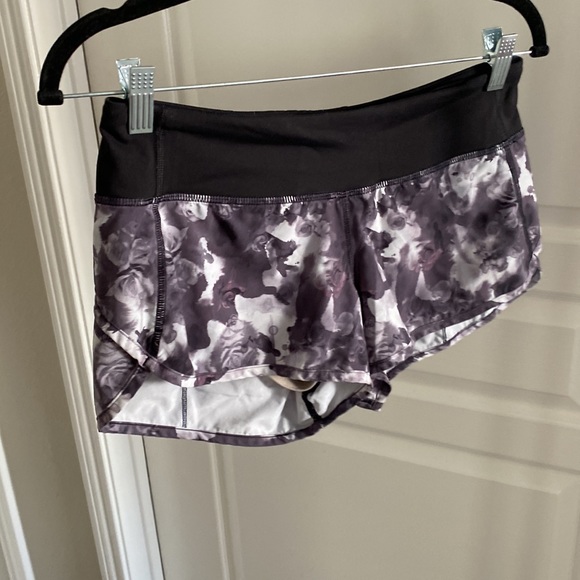 Lululemon Speed Short Mini Obscurred Black Dusty Mauve Size 4 - Picture 5 of 8